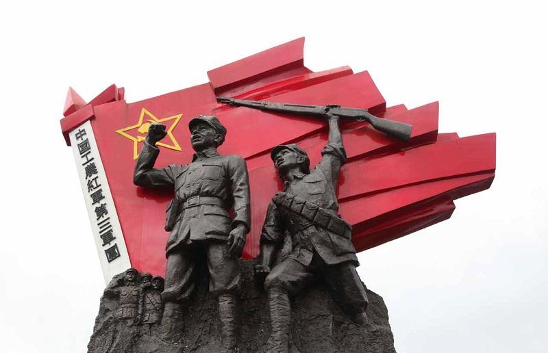 红旗最新款，驶向自然美景的探险之旅