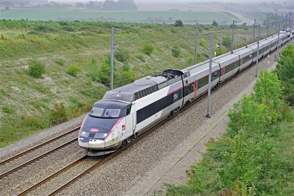 K692次列车时刻表最新探索自然美景之旅，寻找内心的宁静之地