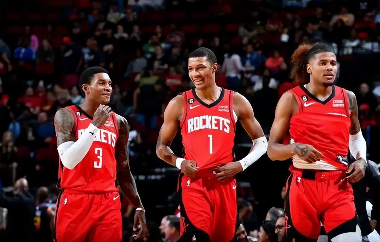 NBA交易最新动态，科技与篮球的融合重塑观赛体验