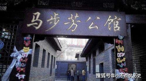 无耻家族最新章节与小巷神秘小店探秘