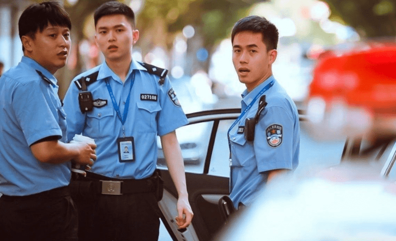 上海警察打人最新事件，自信与成就感的励志之路