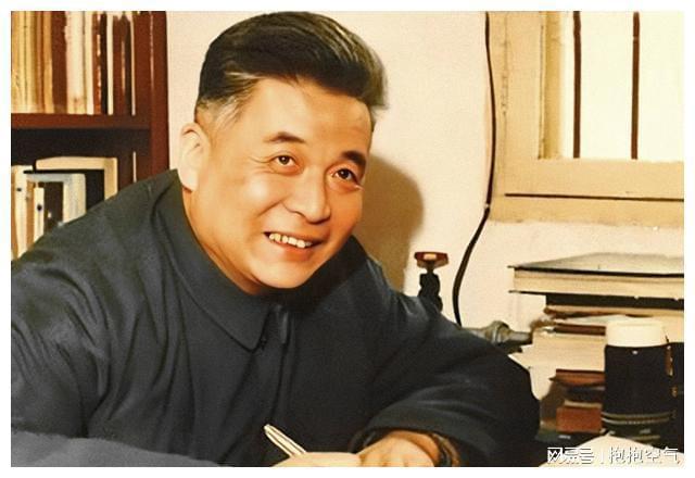时光见证温情与智慧，杨振宁百岁之际的最新发声