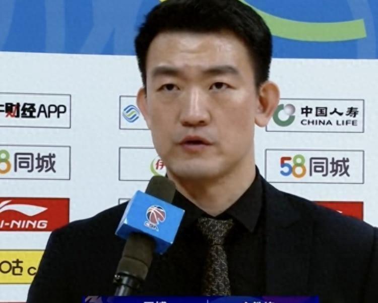 四川男篮最新重磅消息引爆热议，热血沸腾的时刻！
